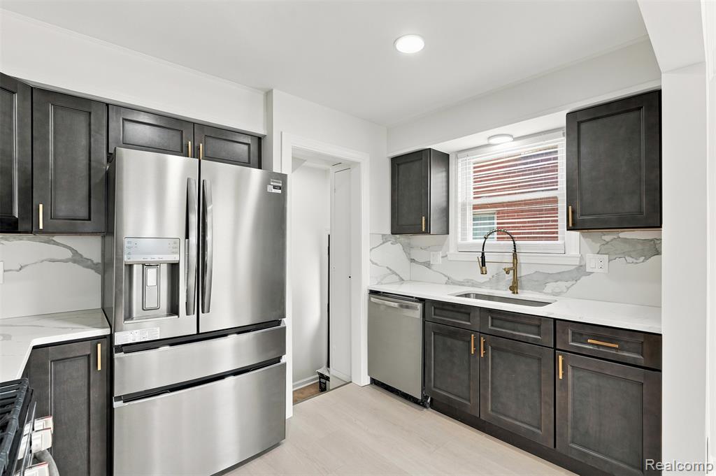 427 N Waverly Street, Dearborn, MI 48128 — Photo 12