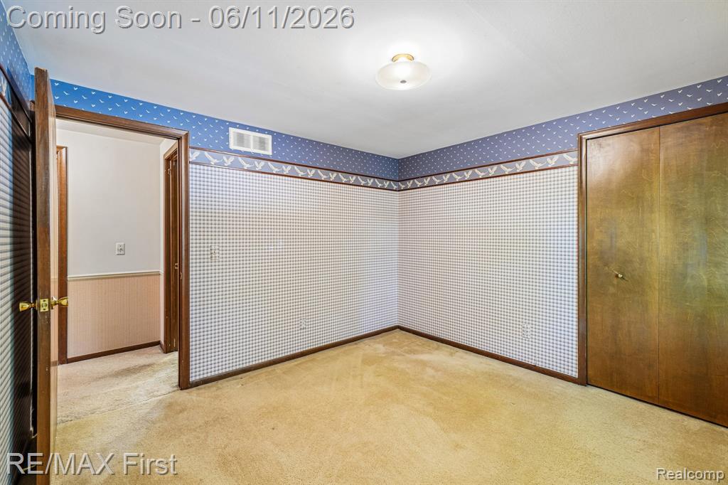 5950 Diamond Drive, Troy, MI 48085 — Photo 28