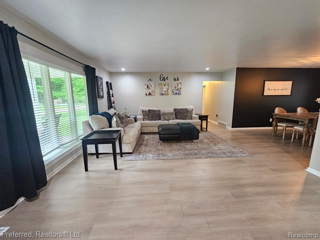 6120 SIERRA Pass, Flint, MI 48532 — Photo 15