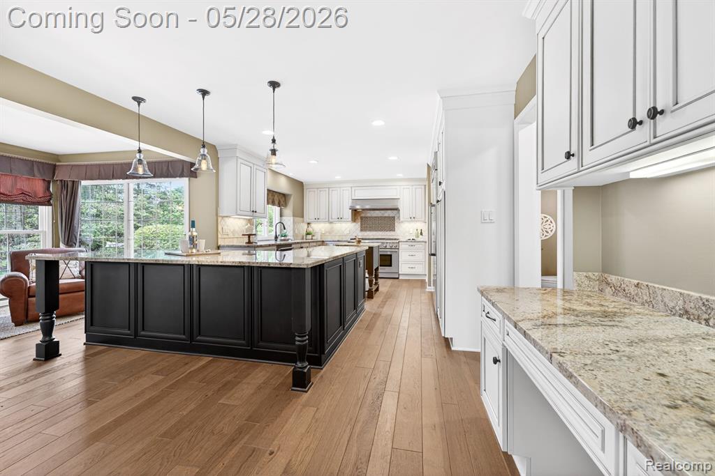 337 Country Club Court, Canton, MI 48188 — Photo 9