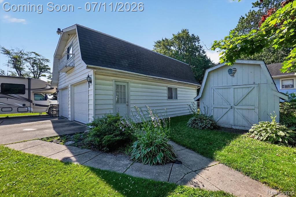 500 E Vienna Street, Clio, MI 48420 — Photo 35