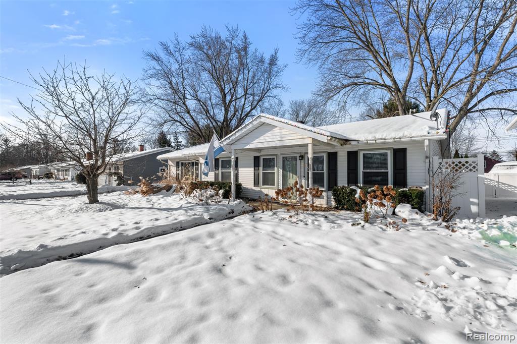 6404 Richalle Street, Brighton, MI 48116 — Photo 3