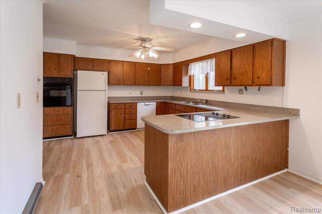 8465 Watson Road, Marlette, MI 48453 — Photo 15