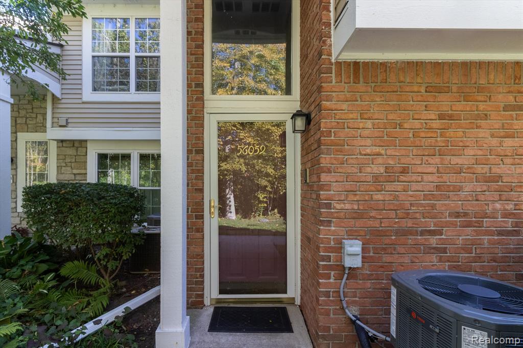 56059 Chesapeake Circle, Shelby Twp, MI 48316 — Photo 4