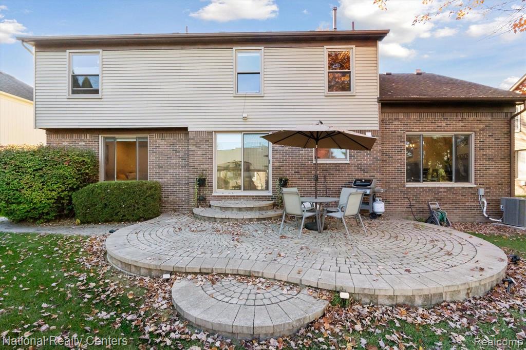 6232 SEMINOLE Drive, Troy, MI 48085 — Photo 19