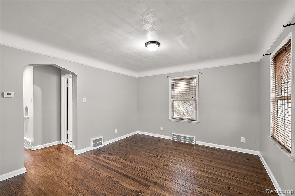 922 McLean Avenue, Royal Oak, MI 48067 — Photo 9