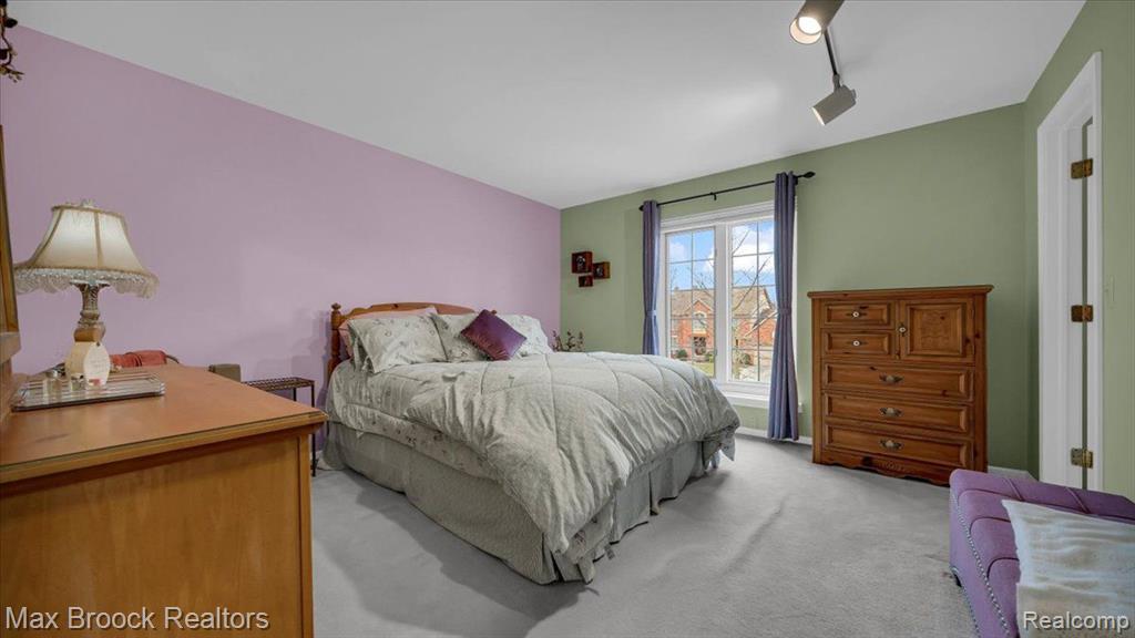 404 SHELLBOURNE Drive, Rochester Hills, MI 48309 — Photo 44