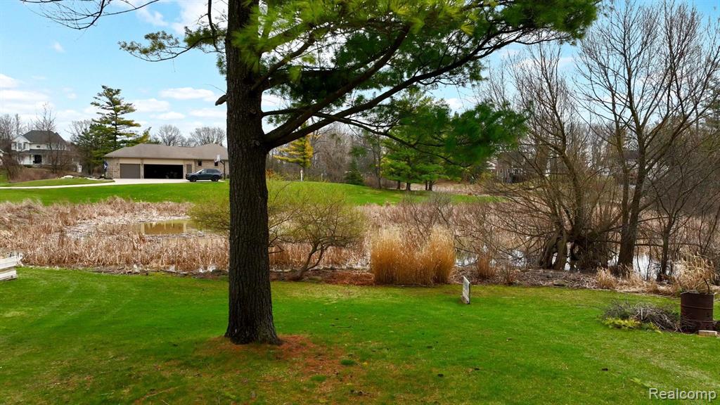 950 Hidden Valley Drive, Lake Orion, MI 48362 — Photo 65