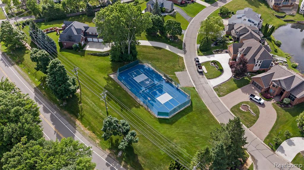 1062 FOREST BAY Drive, Waterford, MI 48328 — Photo 15
