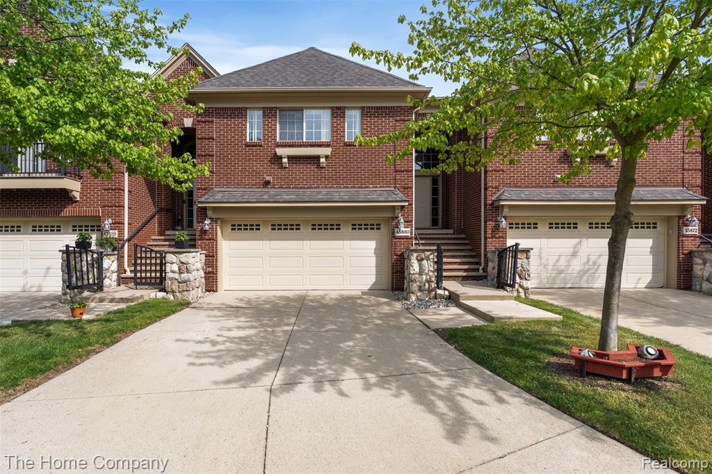 45880 Grant Court, Macomb, MI 48044 — front exterior