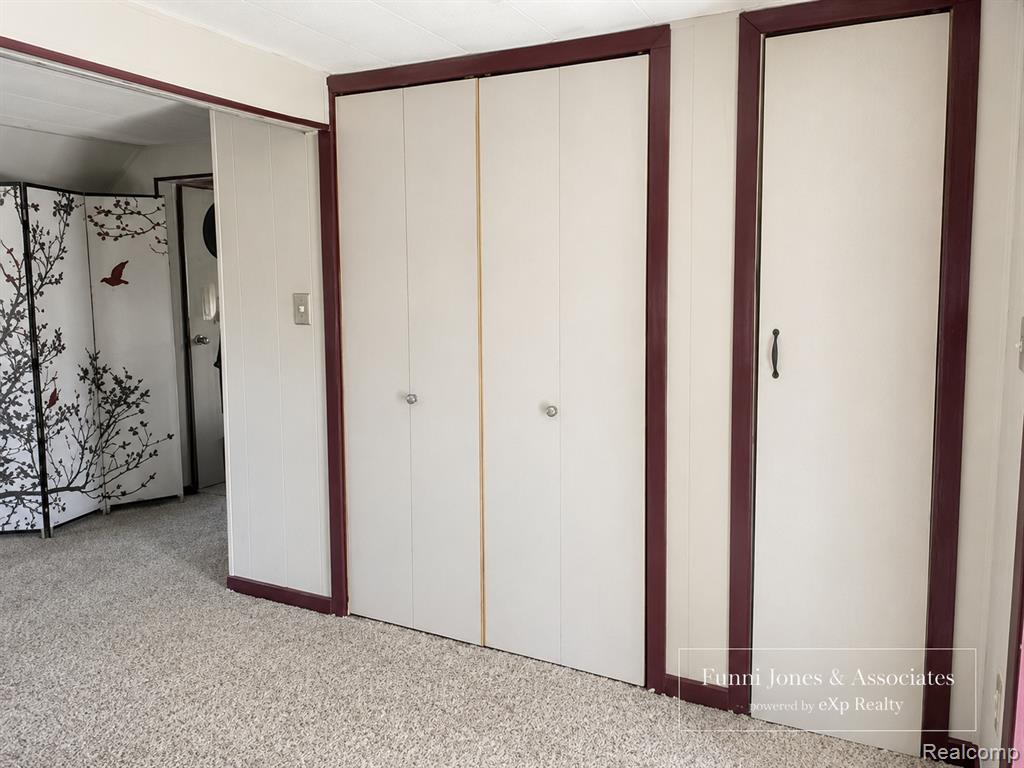9552 Wayne Road, Livonia, MI 48150 — Photo 10