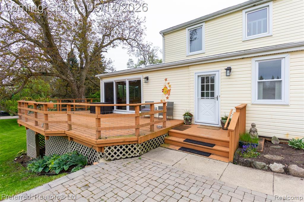 9840 Currie Road, Northville, MI 48167 — Photo 46