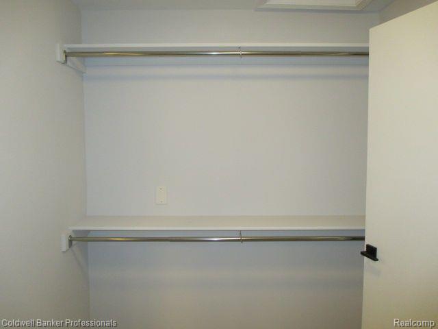 5283 Shrewsbury Drive, Troy, MI 48085 — Photo 23