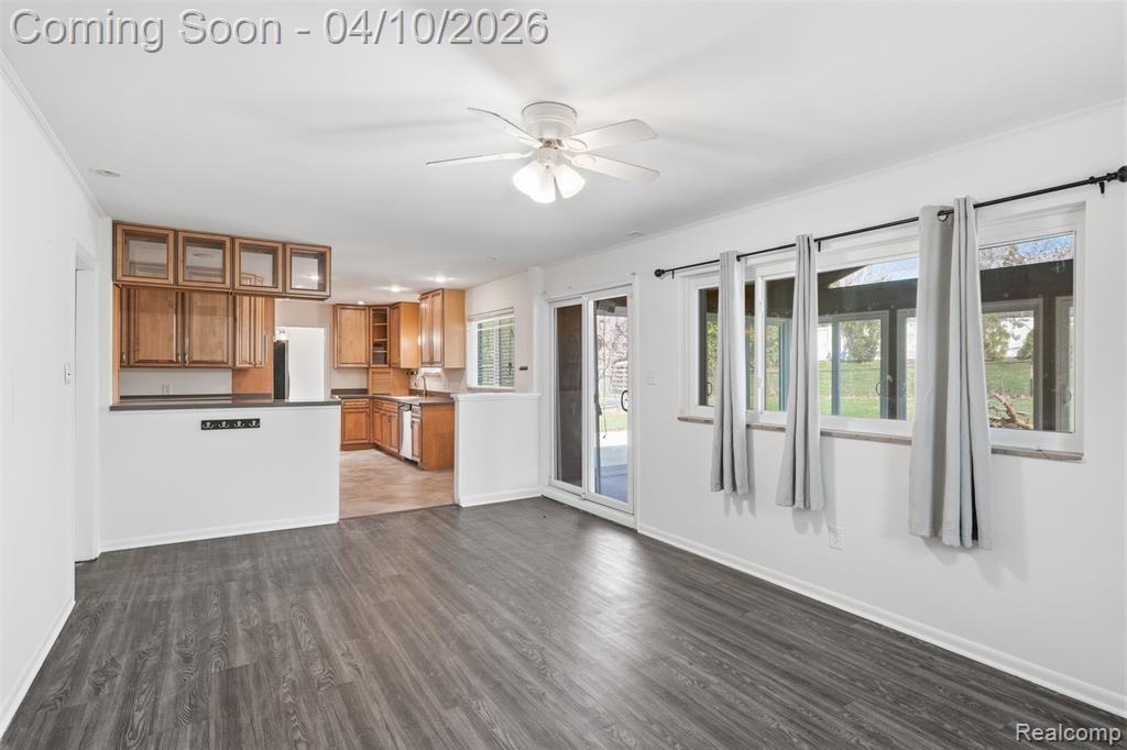 34164 Alta Loma Drive, Farmington, MI 48335 — Photo 14