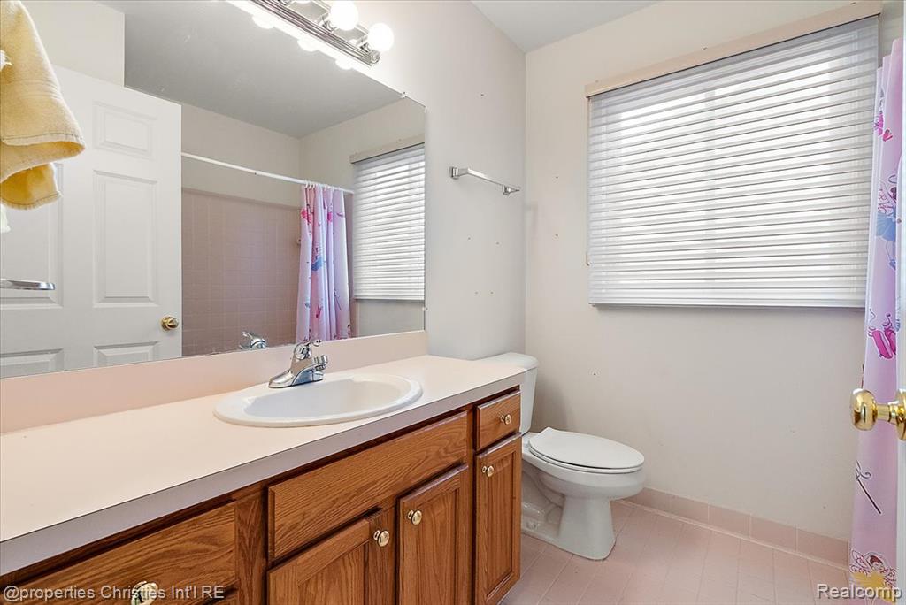 47274 Hunters Park Drive, Plymouth, MI 48170 — Photo 42