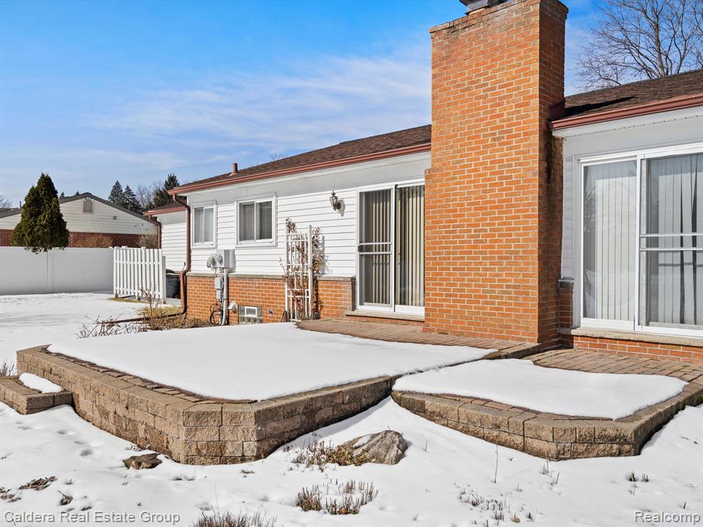 87 CARTER Drive, Troy, MI 48098 — Photo 23
