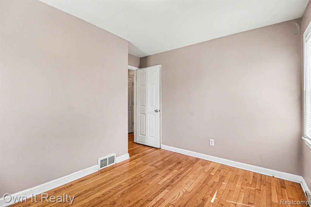 6791 Winthrop Street, Detroit, MI 48228 — Photo 16
