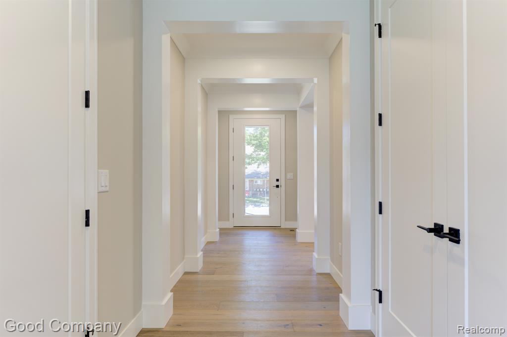 808 Irving Avenue, Royal Oak, MI 48067 — Photo 7