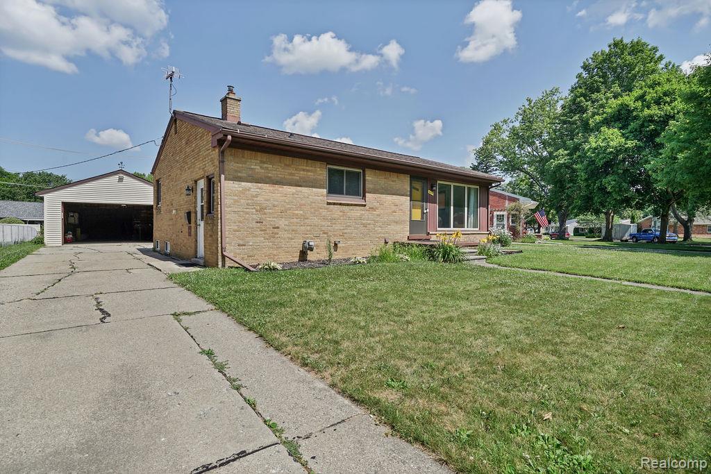 615 Lincoln Street, Lapeer, MI 48446 — Photo 24