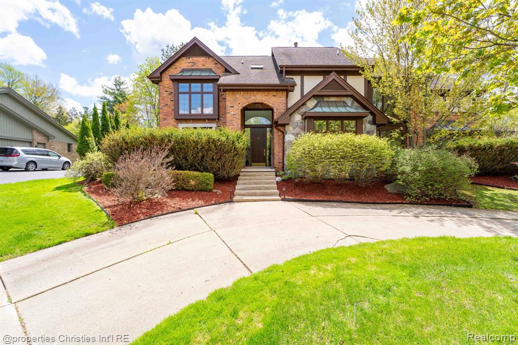 1743 Beechwood Way, Bloomfield Hills, MI 48302 — Photo 2
