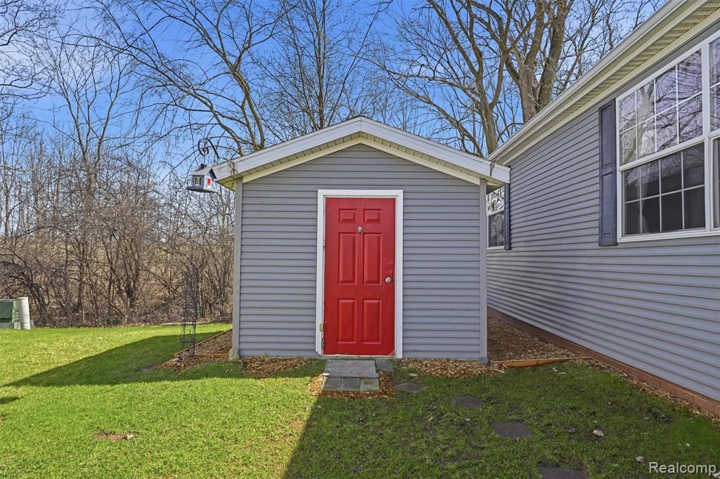 11348 Stoneridge Circle, South Lyon, MI 48178 — Photo 27