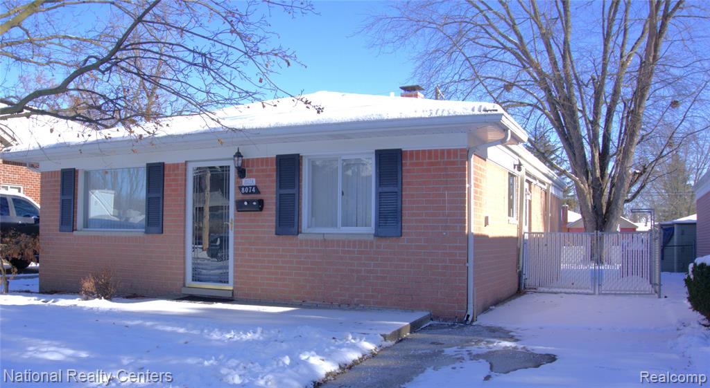 8074 Nightingale Street, Dearborn Heights, MI 48127 — front exterior