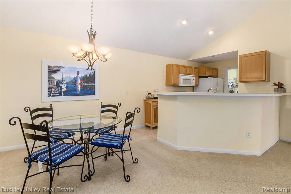 642 Olde English Circle, Howell, MI 48855 — Photo 13