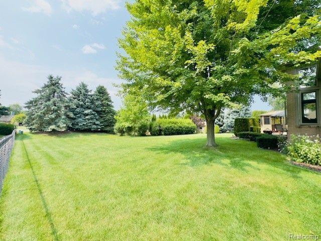 52611 FOREST HILL Drive, Chesterfield, MI 48047 — Photo 8