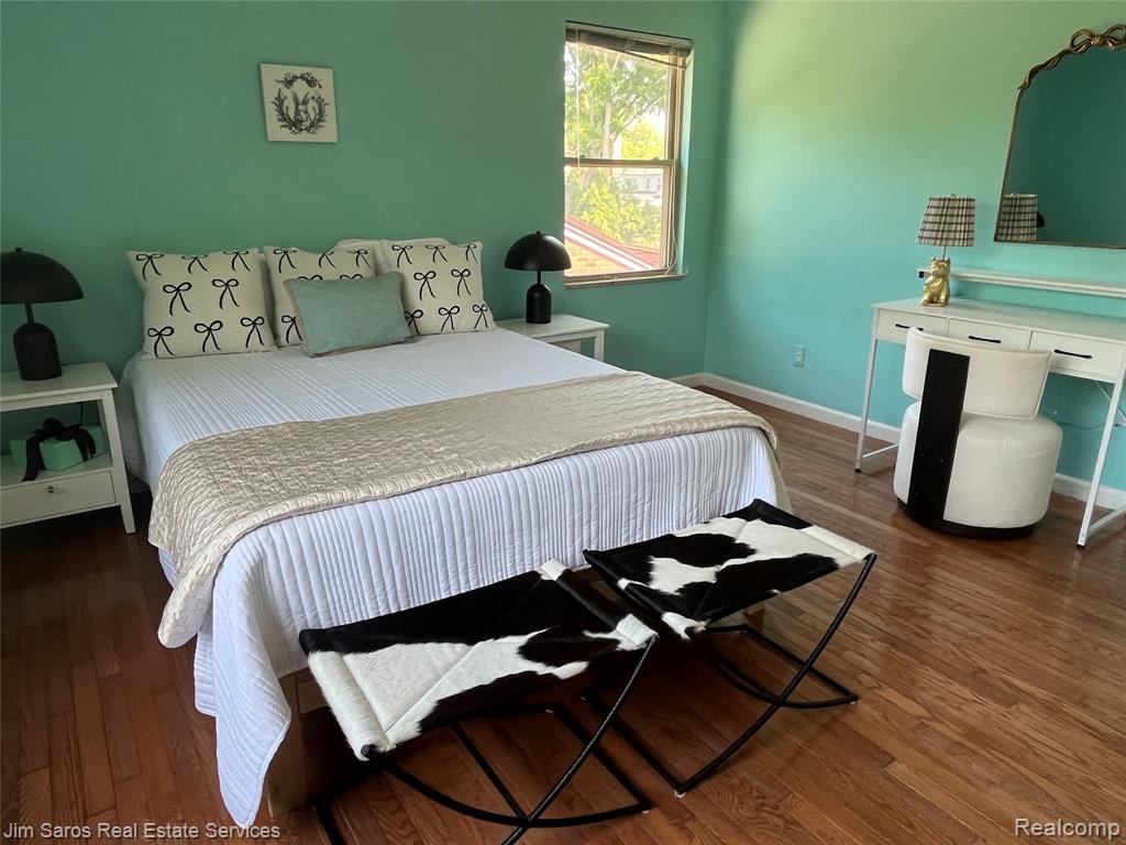 935 S Brys Drive, Grosse Pointe Woods, MI 48236 — Photo 11