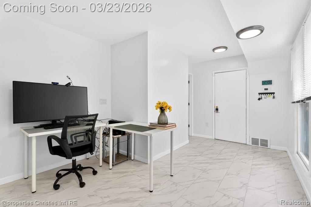5586 Raven Road, Bloomfield Hills, MI 48301 — Photo 16