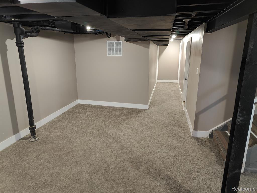 8354 COYLE Street, Detroit, MI 48228 — Photo 19
