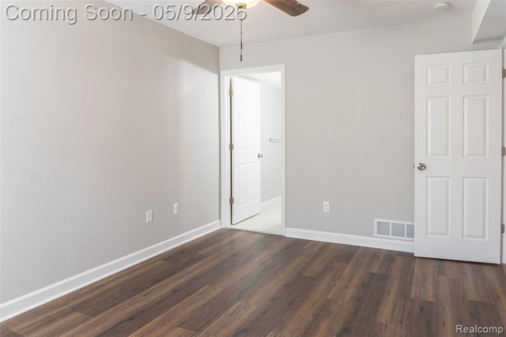 5018 Harbor Oak Drive, Waterford, MI 48329 — Photo 20