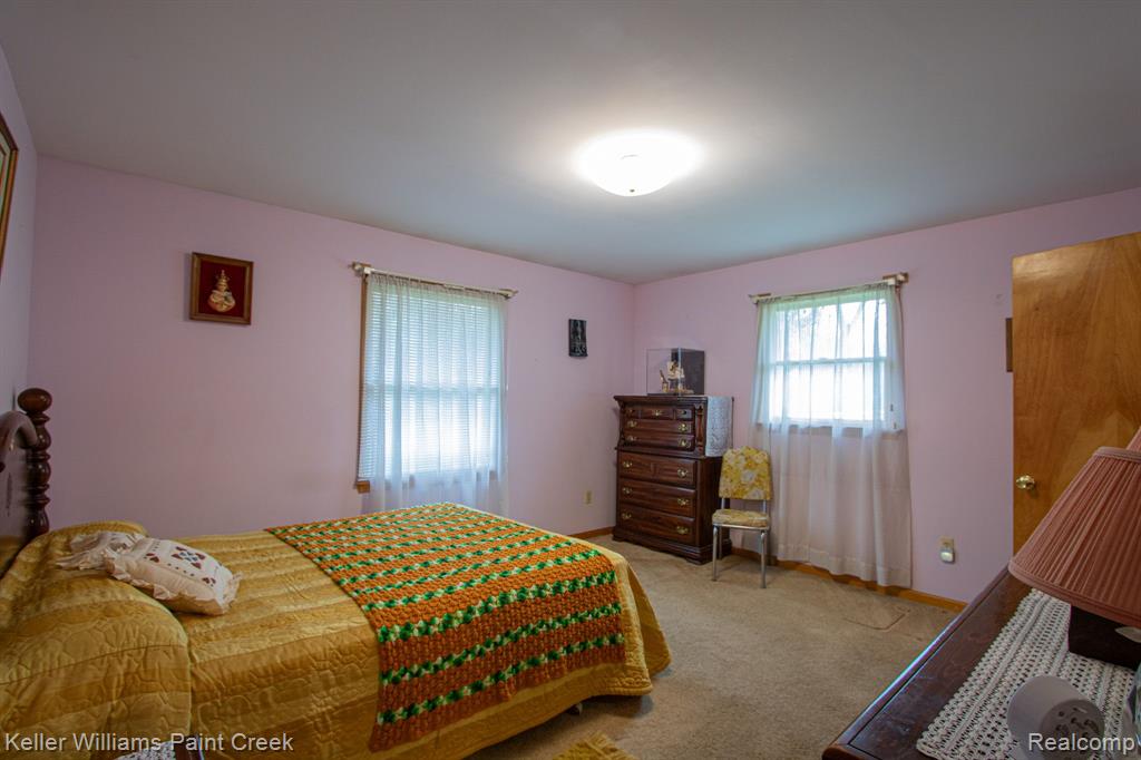 53330 SCHOENHERR Road, Shelby Twp, MI 48315 — Photo 17