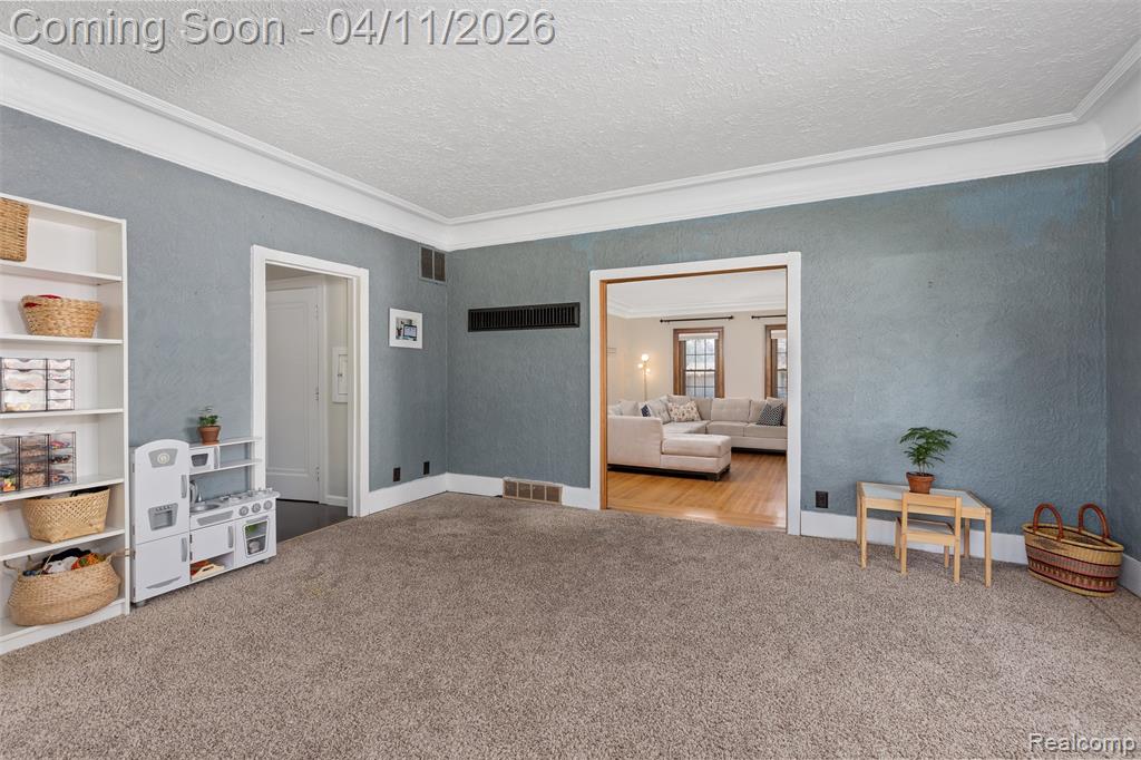 630 Lakepointe Street, Grosse Pointe, MI 48230 — Photo 10