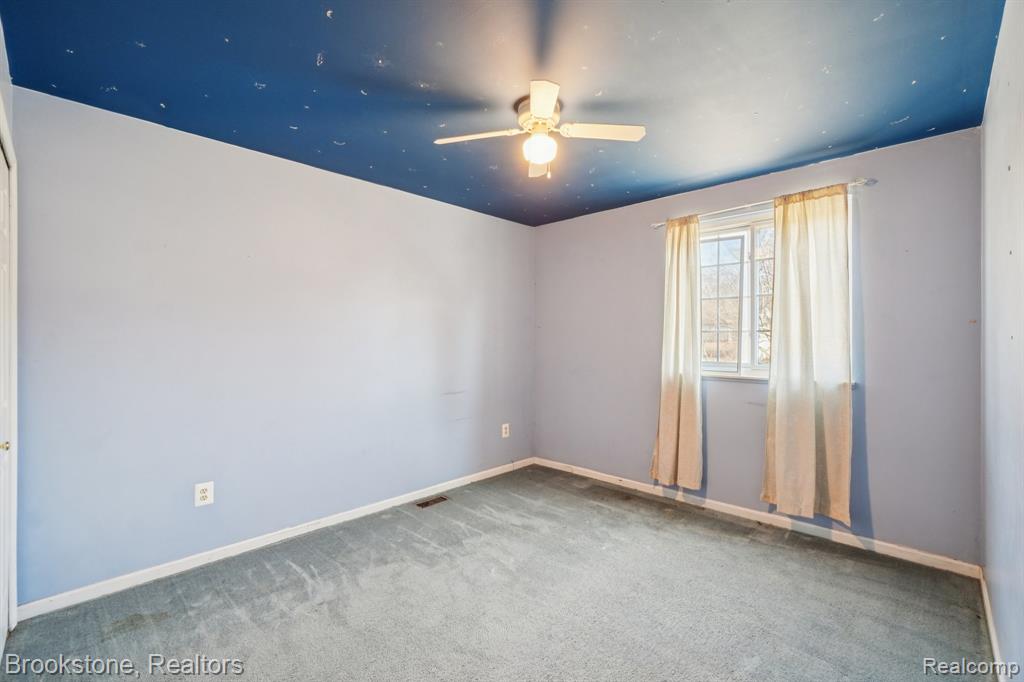 4207 Sunburst Avenue, Waterford, MI 48329 — Photo 16