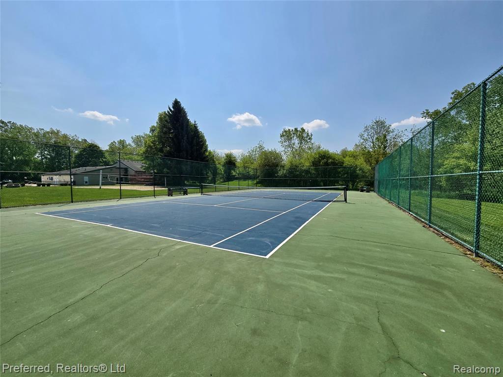771 Clubhouse Drive, Ypsilanti, MI 48197 — Photo 17
