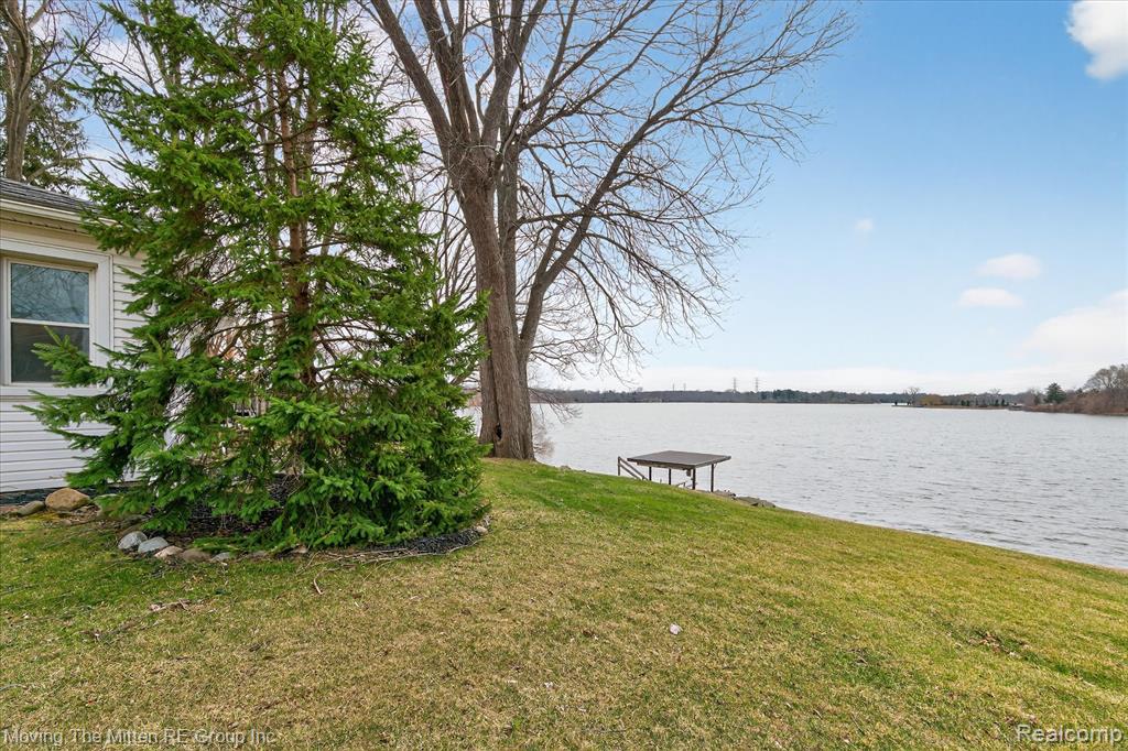 41529 S Interstate 94 Service Drive, Van Buren, MI 48111 — Photo 35