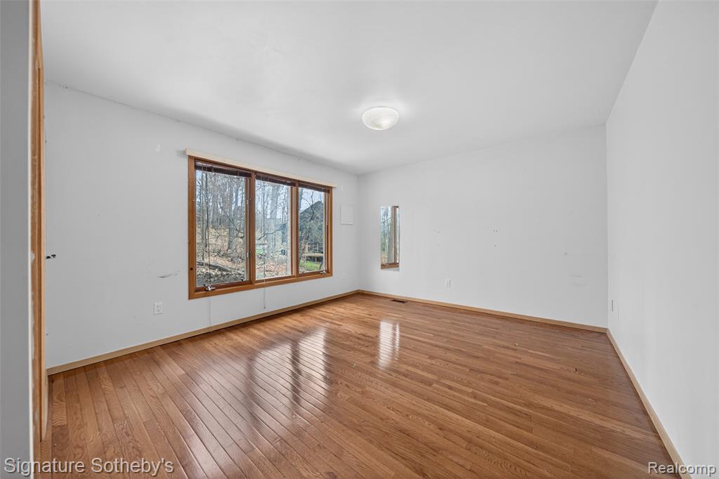 2131 Birchwood Way, Bloomfield Hills, MI 48302 — Photo 38