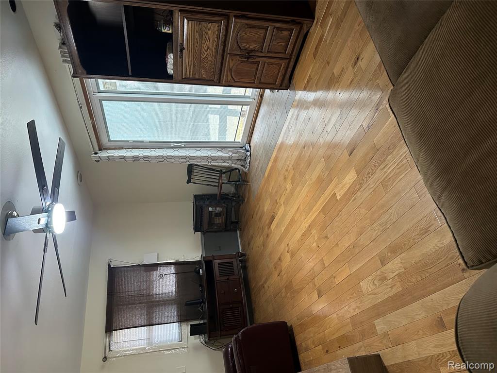 1920 Lakeside, Erie, MI — Photo 10