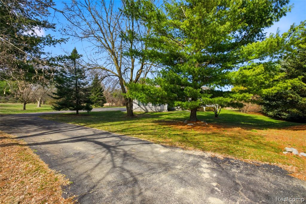 504 Overland Court, Oxford, MI 48371 — Photo 3