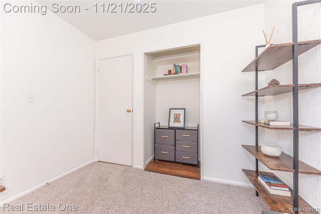 417 Lyon Court, South Lyon, MI 48178 — Photo 17