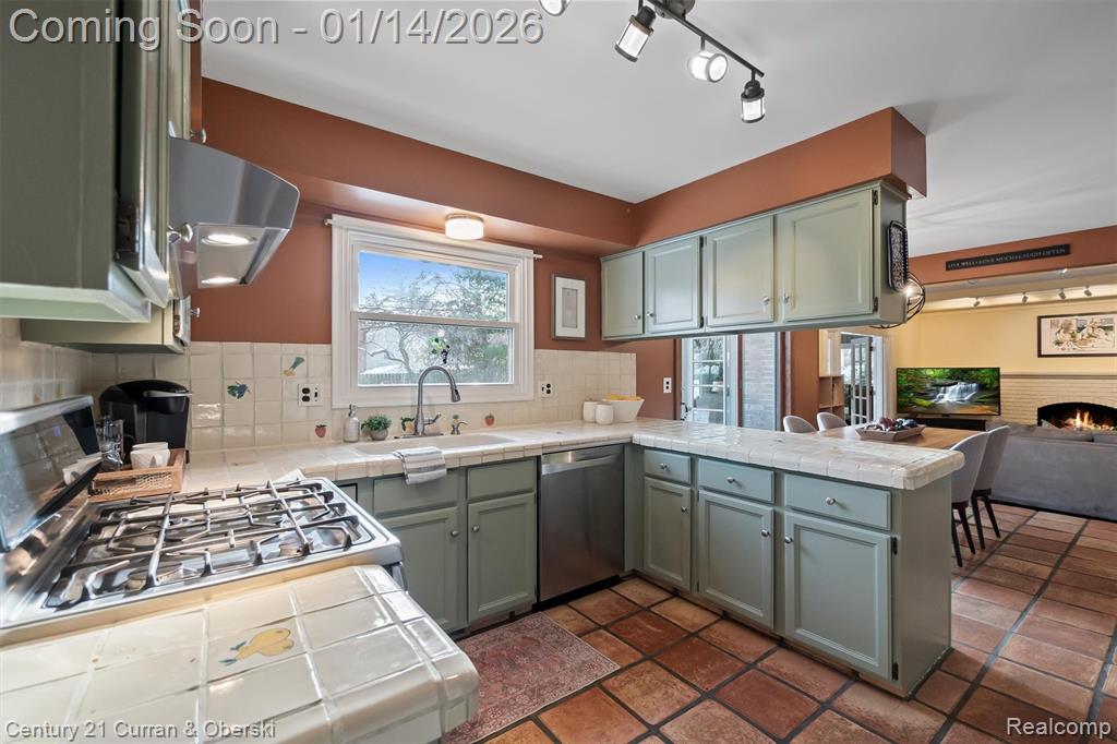 43867 Galway Drive, Novi, MI 48167 — Photo 21