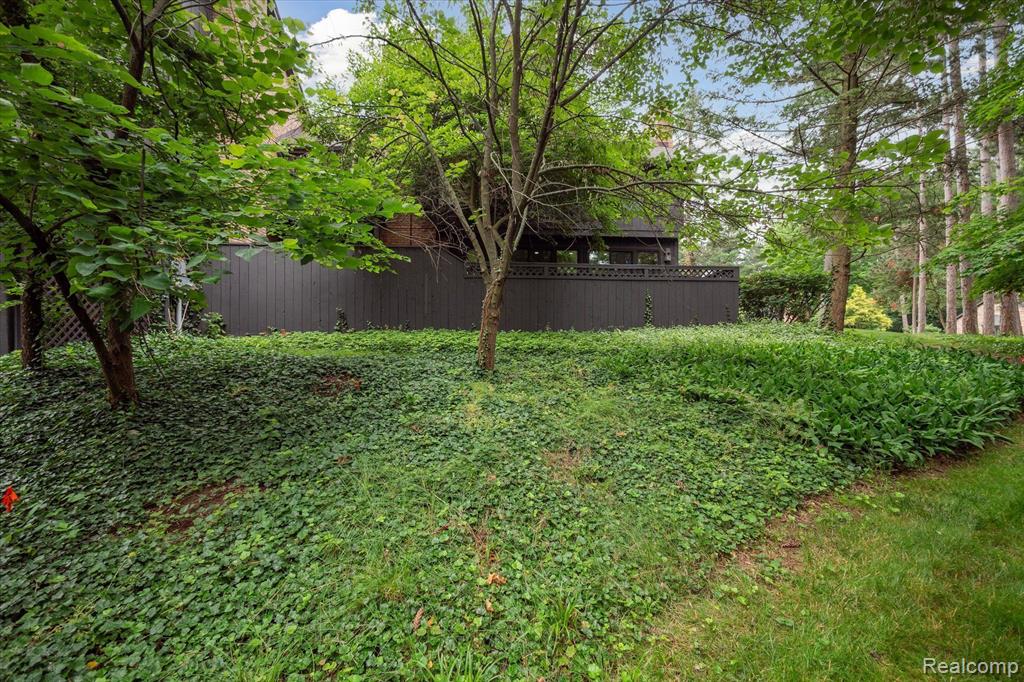 1892 Pine Ridge Lane, Bloomfield Hills, MI 48302 — Photo 51