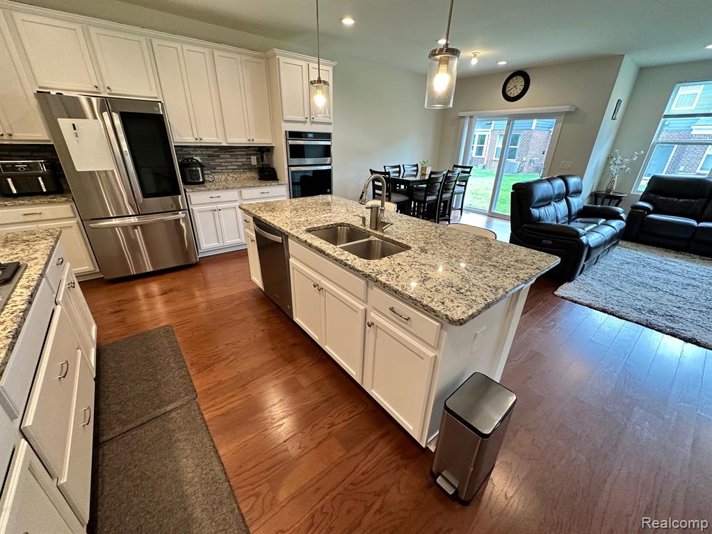43541 PROSPECT, Novi, MI — Photo 11