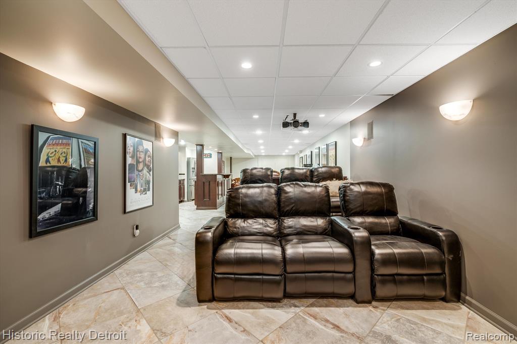 203 WINDWARD Court, 22, Detroit, MI 48207 — Photo 29