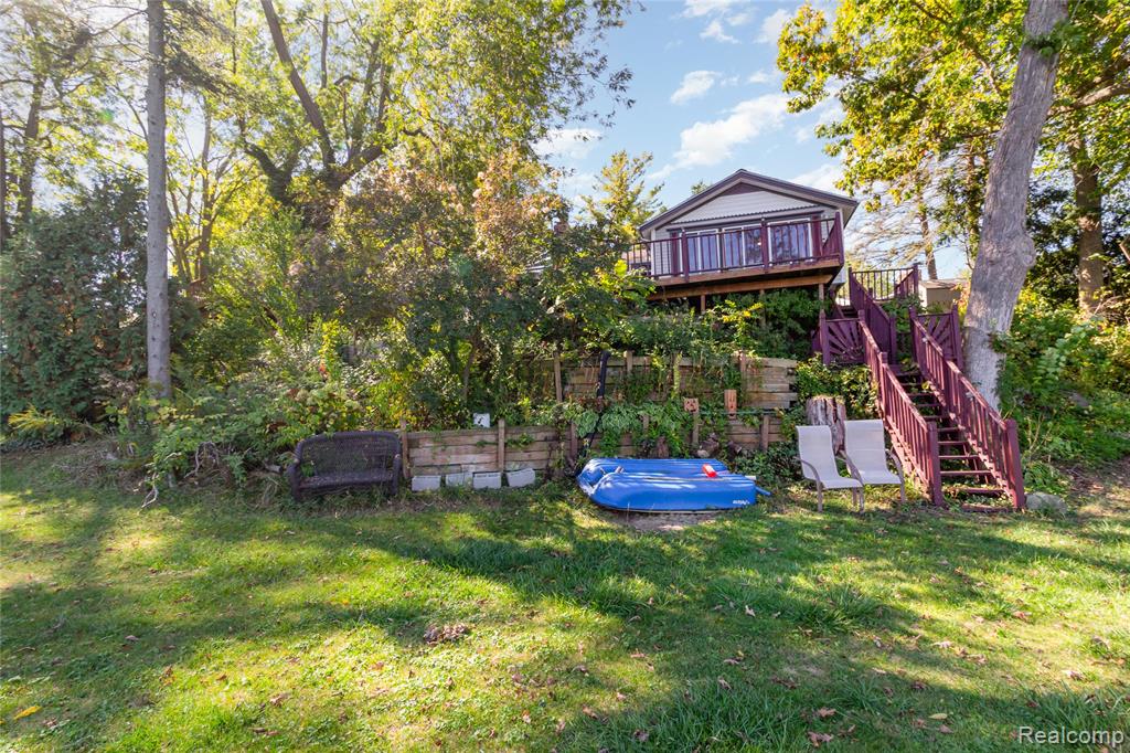 18453 Pellett Court, Fenton, MI 48430 — Photo 17