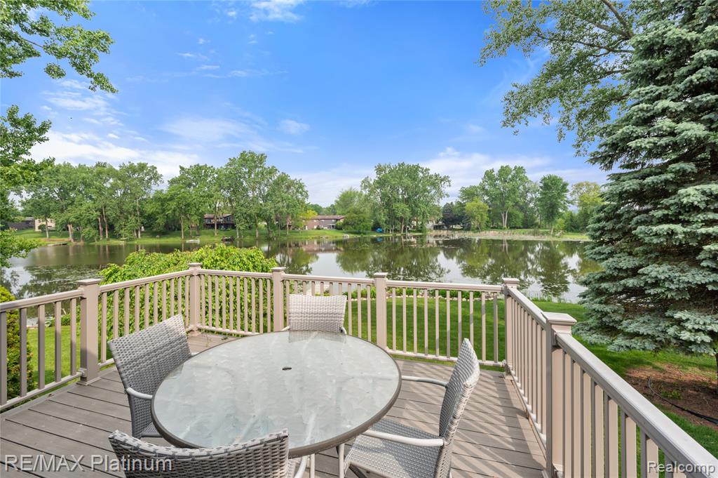 2336 Swans Cove, 7, Fenton, MI 48430 — Photo 24