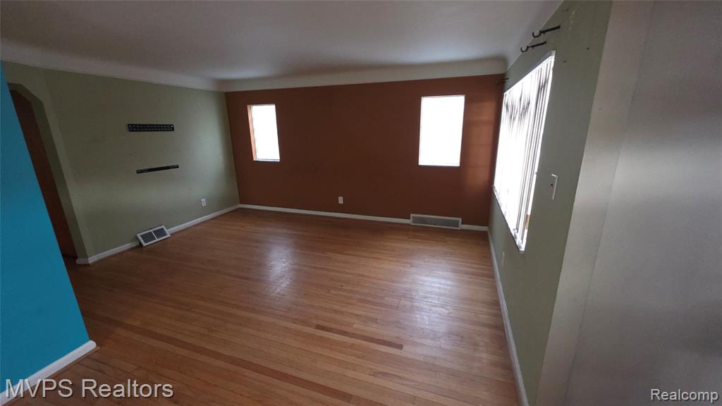 15031 Eastburn Street, Detroit, MI 48205 — Photo 9