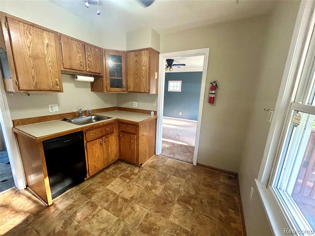 3911 20th Street, Wyandotte, MI 48192 — Photo 17