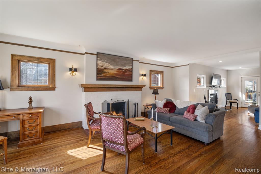 797 WASHINGTON Road, Grosse Pointe, MI 48230 — Photo 3